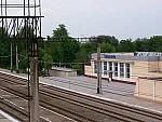станция Сырдарьинская: Вид на пассажирское здание и платформы