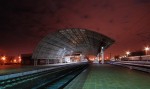 станция Ждановичи: Навес над платформами ночью