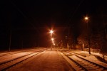 Вид платформ в сторону Минска ночью